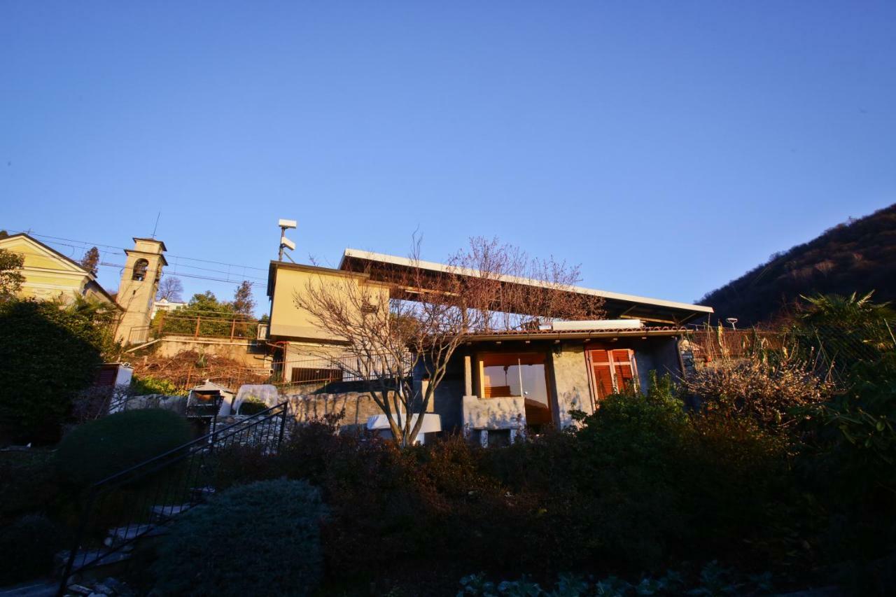 Villa Casa Della Vittoria Maccagno Exterior foto